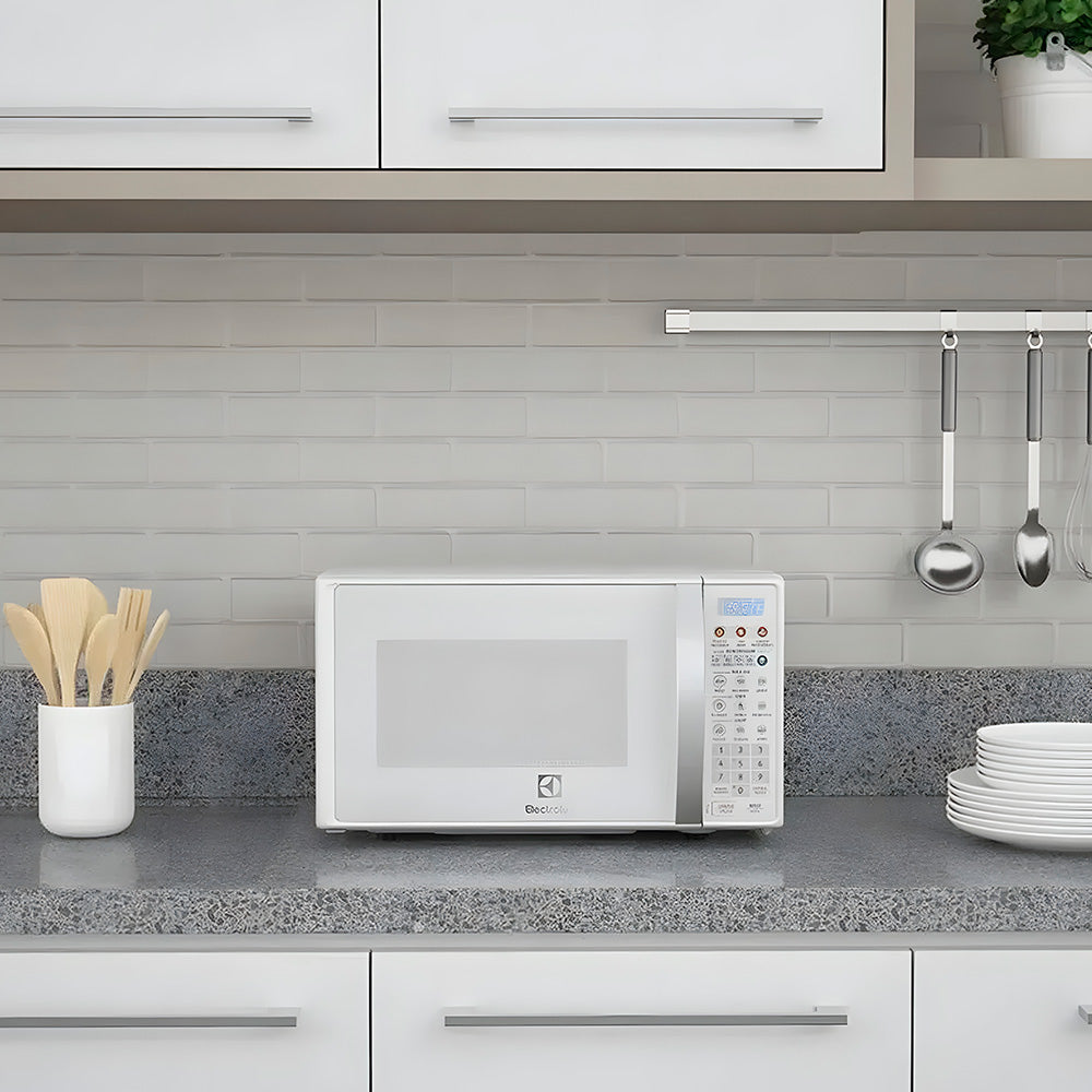 Micro-Ondas Electrolux MTO30 com Função Tira Odor 20L - 220V